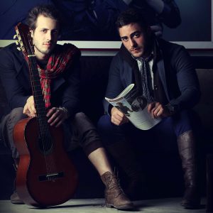 Man Avaz Shodam (Ft Arash AP)